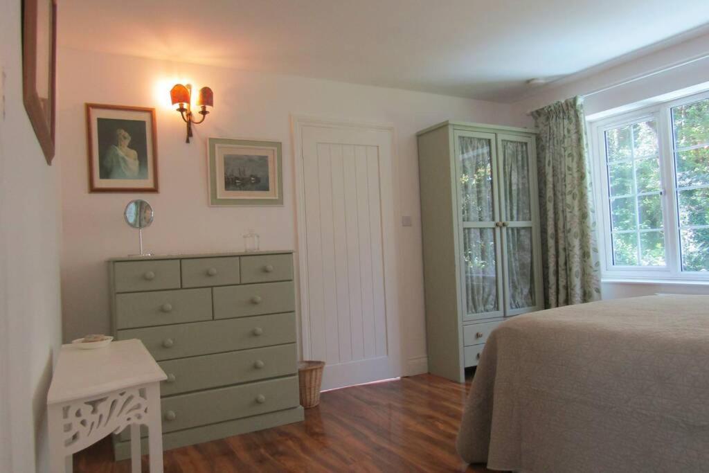 Lovely Spacious Cottage Near The Coast St Austell Eksteriør billede
