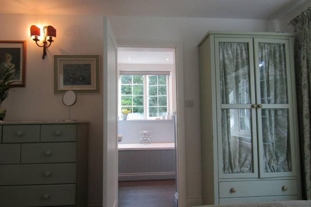 Lovely Spacious Cottage Near The Coast St Austell Eksteriør billede